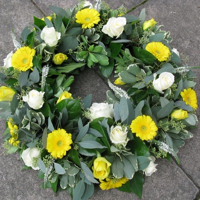 Yellow spring wreath