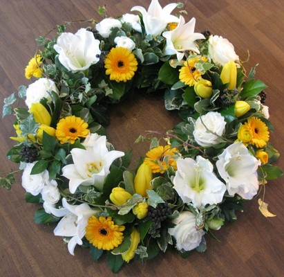 Yellow spring wreath