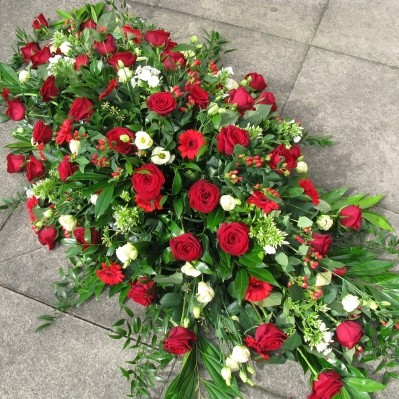 Red Rose coffin spray