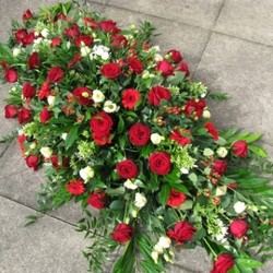 Red Rose coffin spray