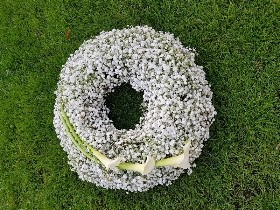 Gypsophila wreath