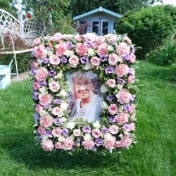 Memorial Picture Frame Pink