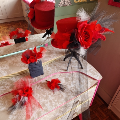 Red Rose Hair Comb with Matching Buttonholes – Preserved & Handmade