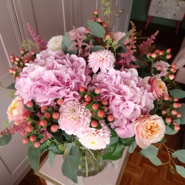 Summer Berry Bouquet with pink and apricot hydrangea, dahlias, and hypericum berries – seasonal floral arrangement perfect for Seaford & Sussex delivery